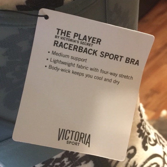 VS Sports Bra. NWT 💚 - Picture 3 of 5
